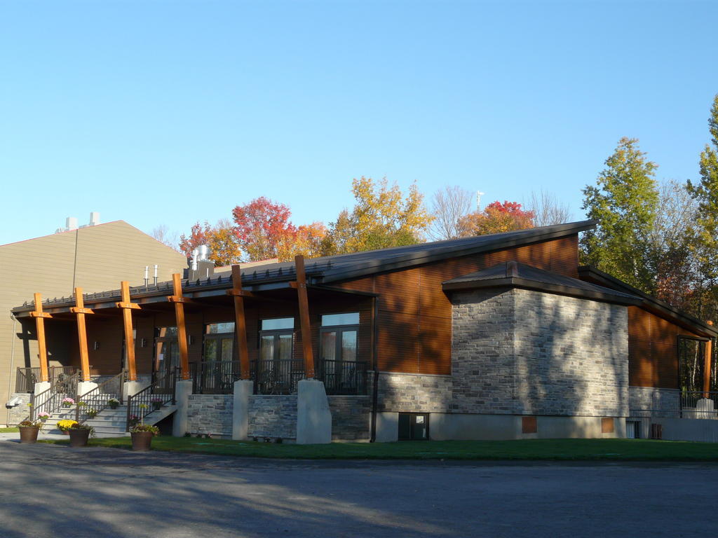 Auberge Des Gallant Rigaud Eksteriør billede